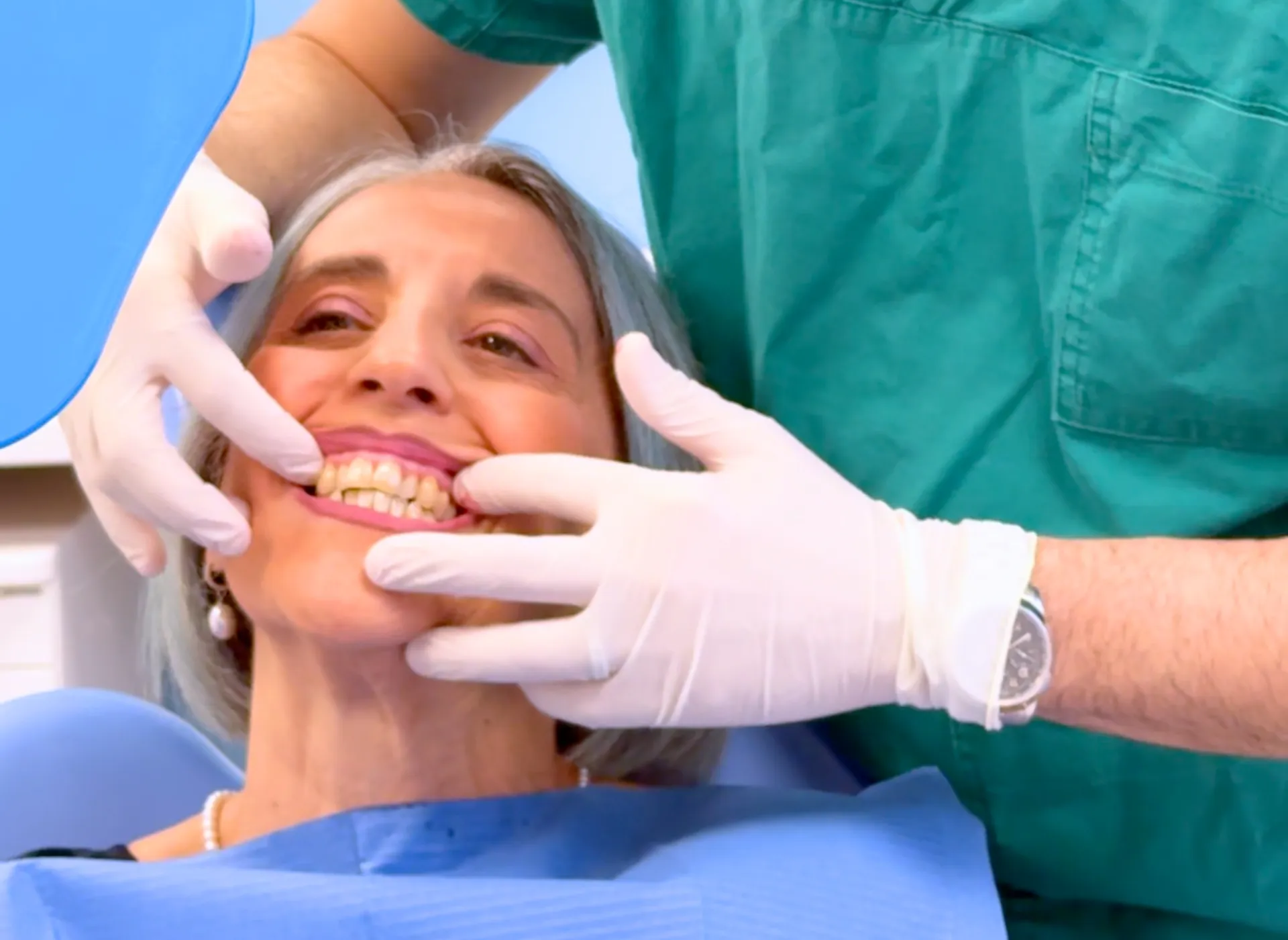 Come funziona un impianto dentale